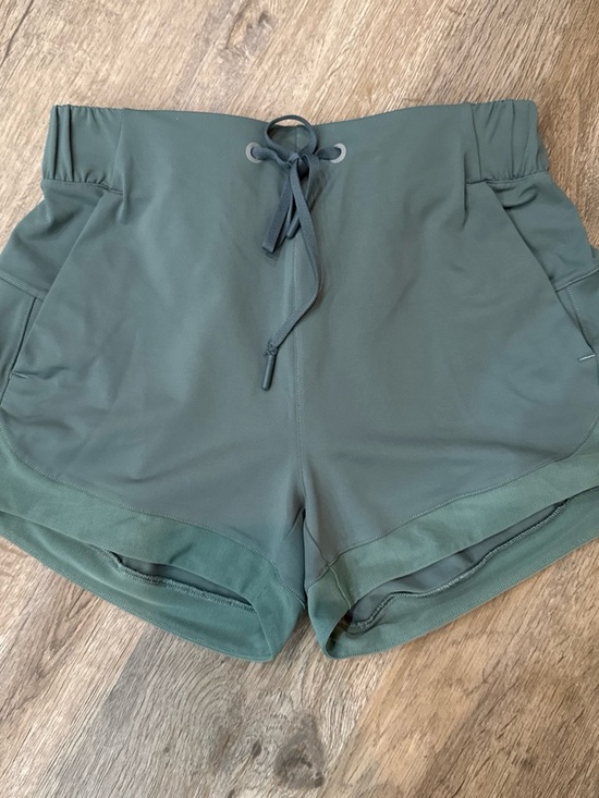 lululemon athletica Pants - Lululemon Women's Drawstring Active Shorts - Green